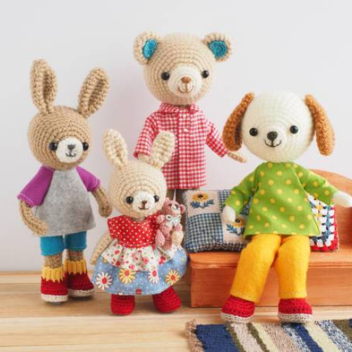 muñeco amigurumi pequeño